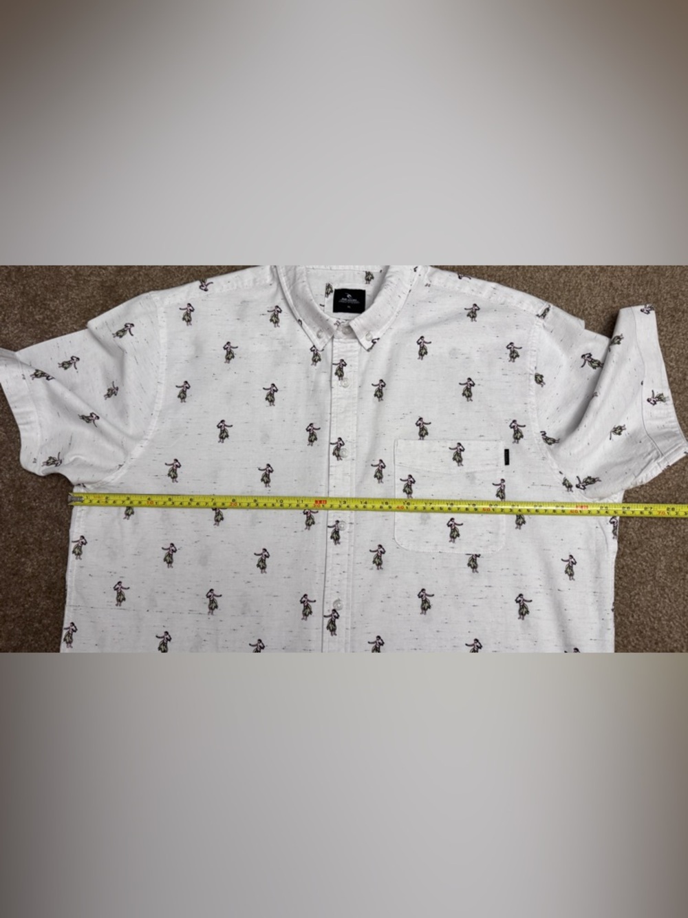 White SS Button-Up Shirt with All-Over Hula Dancer Print by Rip Curl size XL - Picture 5 of 10